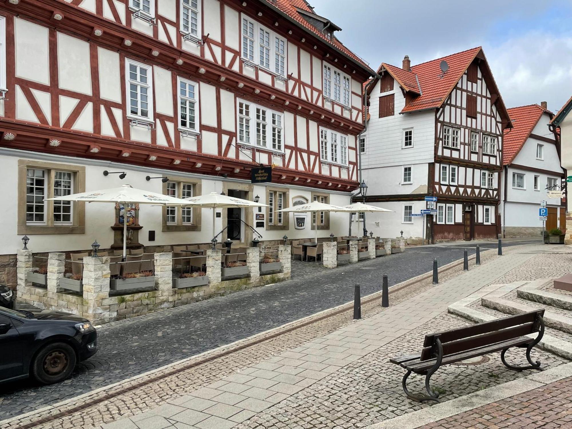 Altes Rathaus Hotel-Restaurant-Cafe Wolfhagen エクステリア 写真
