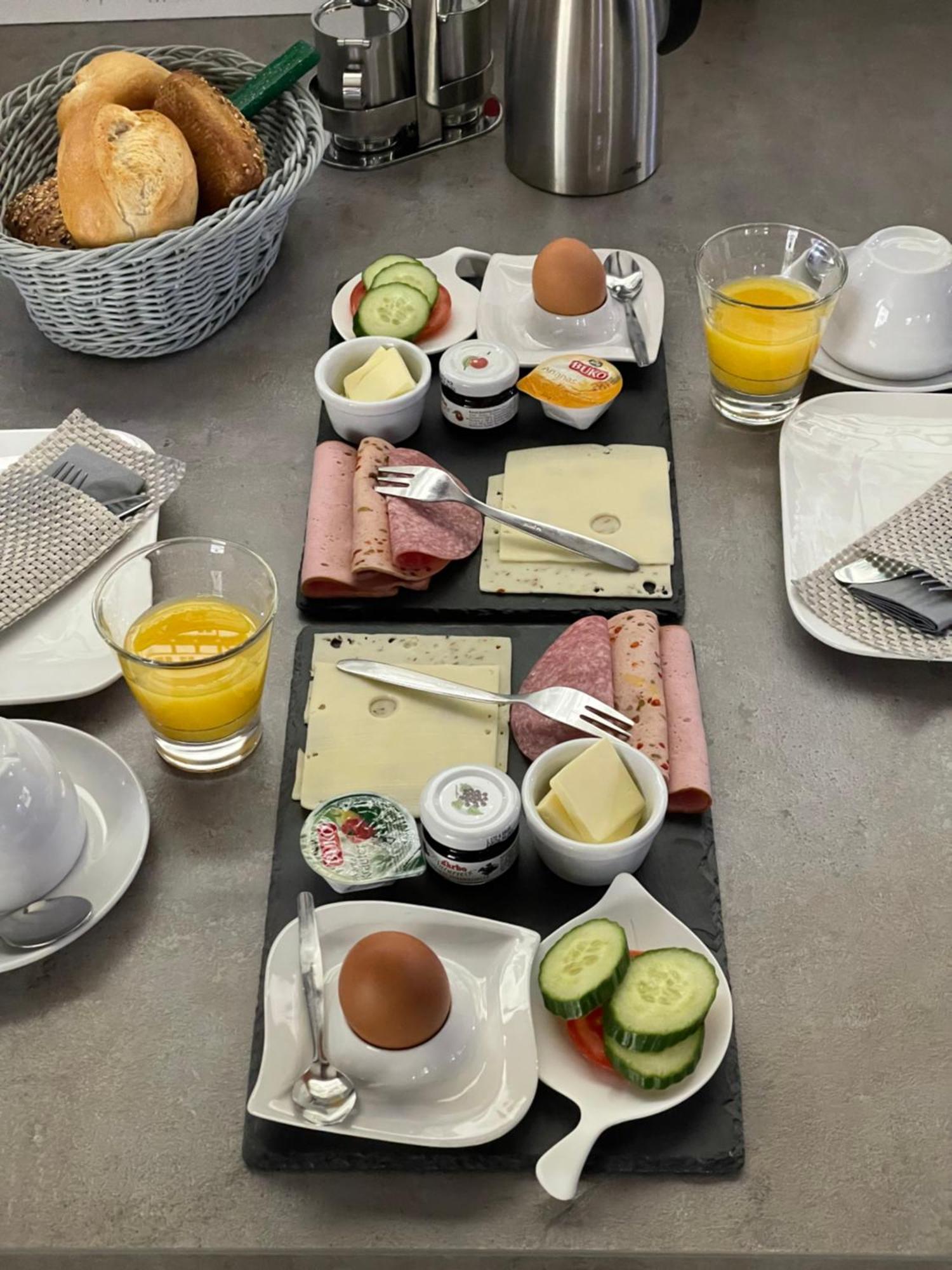 Altes Rathaus Hotel-Restaurant-Cafe Wolfhagen エクステリア 写真