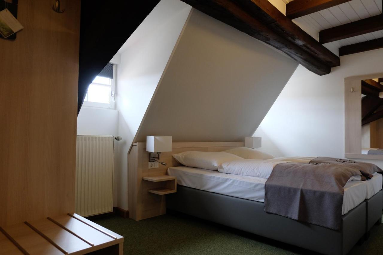 Altes Rathaus Hotel-Restaurant-Cafe Wolfhagen エクステリア 写真