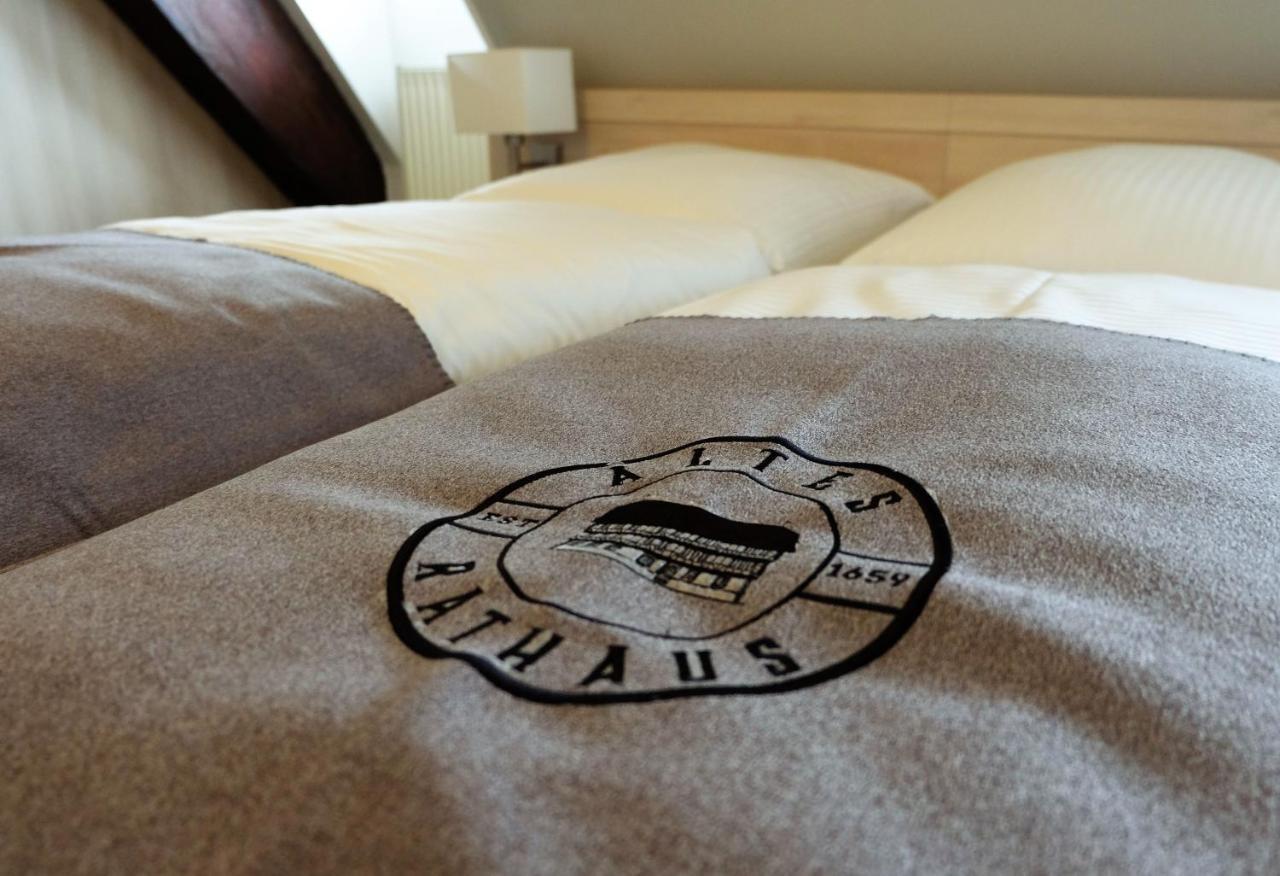 Altes Rathaus Hotel-Restaurant-Cafe Wolfhagen エクステリア 写真